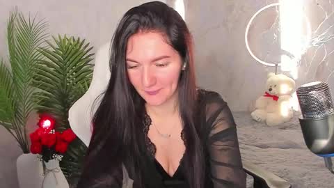 Sophia online show from November 30, 2025, 3:21 am