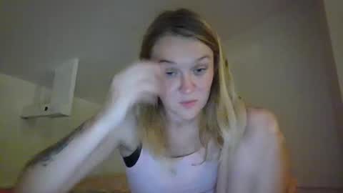 babykay03 online show from September 25, 2025, 3:32 am