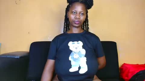 babyluciax online show from March 25, 2026, 4:46 pm