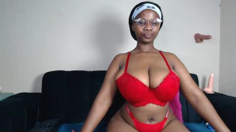 babyluciax online show from July 13, 2026, 2:53 pm