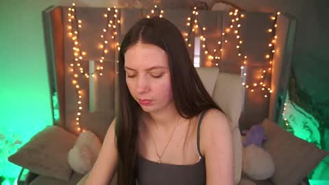 Snapshot of babylumii chatting on May 7, 2026, 7:14 am Lady Vi online show from May 7, 2026, 7:14 am