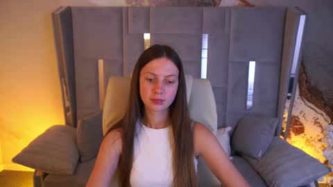 Snapshot of babylumii chatting on July 5, 2026, 7:21 pm Lady Vi online show from July 5, 2026, 7:21 pm