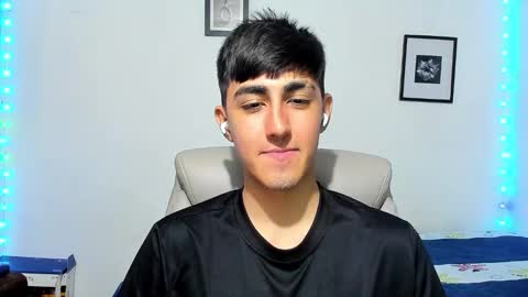 babymaik online show from November 17, 2025, 5:24 am