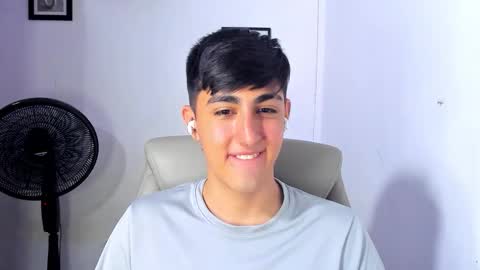 babymaik online show from December 18, 2025, 5:46 am