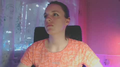 Sonya online show from March 3, 2025, 4:47 am