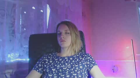 Sonya online show from March 6, 2025, 4:08 am