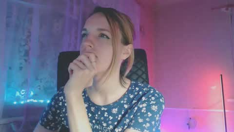 Sonya online show from March 7, 2025, 11:49 pm