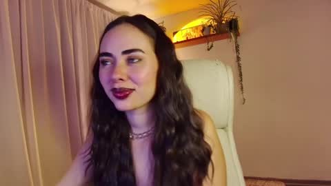 Snapshot of babyprincesstalia chatting on May 13, 2026, 4:43 am Talia online show from May 13, 2026, 4:43 am