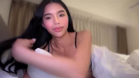 babysabrinaxx online show from December 14, 2025, 8:35 pm