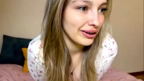 Snapshot of babyy_miley chatting on July 20, 2026, 9:06 pm babyy_miley online show from July 20, 2026, 9:06 pm