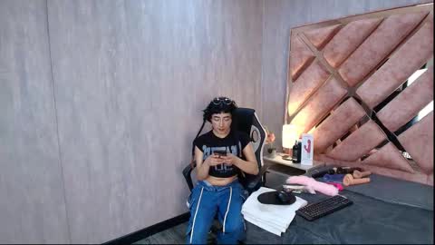 BABY RASTA DANN online show from October 4, 2025, 4:54 am