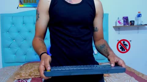 Snapshot of bad__couple_ chatting on October 16, 2025, 10:16 am s   online show from October 16, 2025, 10:16 am