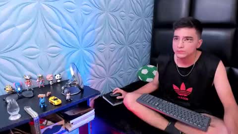 Snapshot of bad_boy_21_ chatting on March 3, 2026, 2:39 am bad_boy_21_ online show from March 3, 2026, 2:39 am