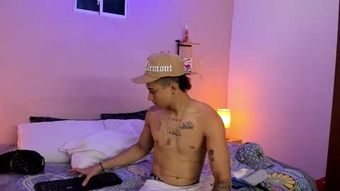 bad_boy__777 online show from September 22, 2025, 6:54 pm