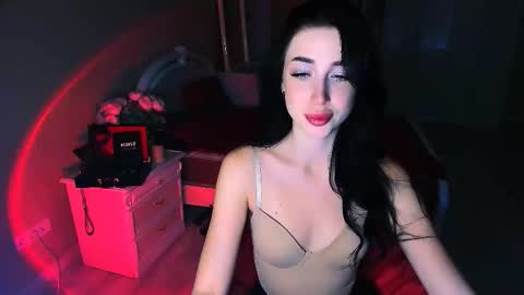 Miss Desire...do you remember online show from November 23, 2025, 9:42 am