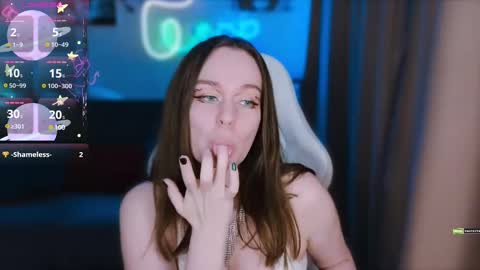 Lin online show from February 10, 2025, 6:56 pm