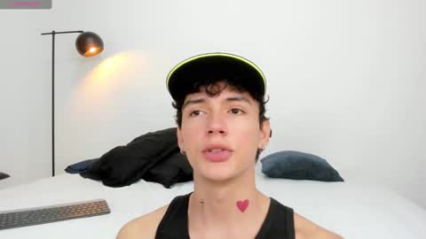 jhojan online show from January 2, 2025, 7:40 pm