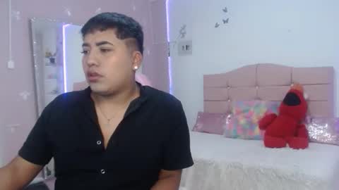 Snapshot of badboyjuan_ chatting on April 22, 2026, 12:18 pm JUAN online show from April 22, 2026, 12:18 pm