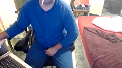 badbulgaro online show from November 3, 2025, 4:58 am