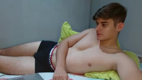 badbunny_69_ online show from February 11, 2025, 7:12 am