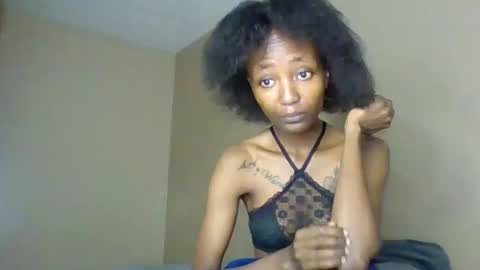 baddie_bunnie online show from December 15, 2025, 1:54 am