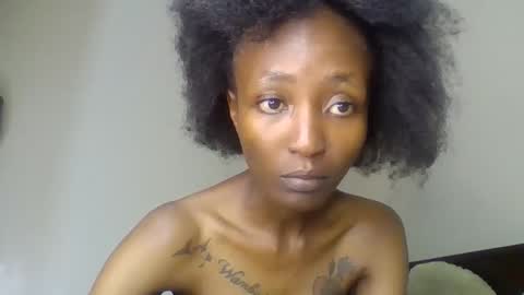 baddie_bunnie online show from December 21, 2025, 7:21 pm