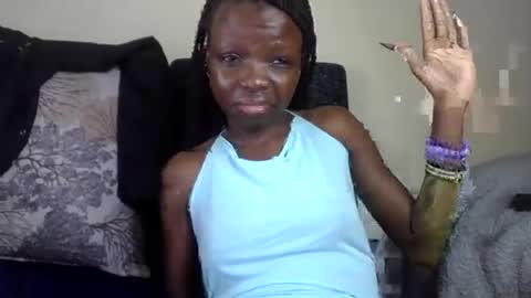 Snapshot of baddie_floxxy chatting on June 19, 2026, 5:23 am baddie_floxxy online show from June 19, 2026, 5:23 am