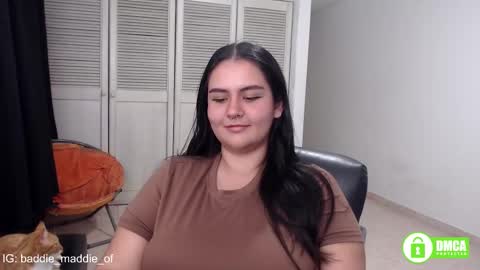 Snapshot of baddie_maddie_ chatting on October 7, 2025, 3:36 am want custom text me through my snap 3  online show from October 7, 2025, 3:36 am