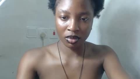 Snapshot of baddiebitchx chatting on June 15, 2026, 10:45 pm baddiebitchx online show from June 15, 2026, 10:45 pm