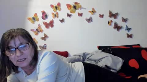 Snapshot of badgg chatting on December 19, 2024, 6:34 pm Gina online show from December 19, 2024, 6:34 pm