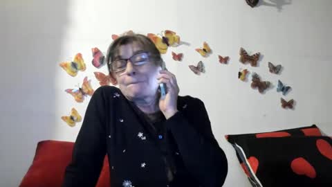 Snapshot of badgg chatting on January 1, 2025, 3:24 pm Gina online show from January 1, 2025, 3:24 pm