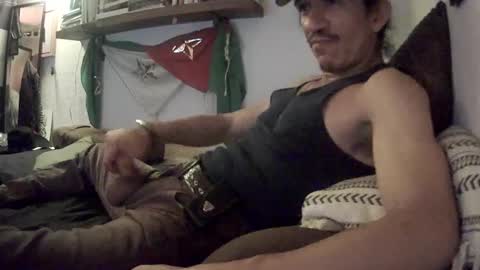 Mexican livin Off the Wall online show from September 12, 2025, 4:45 am