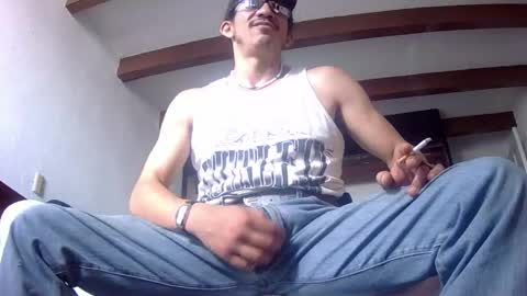 Snapshot of badhombremx chatting on June 2, 2026, 7:16 pm Mexican livin Off the Wall online show from June 2, 2026, 7:16 pm
