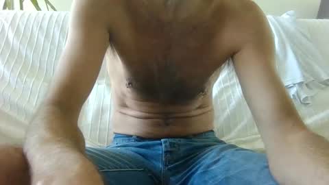 Snapshot of badmax35 chatting on May 1, 2026, 11:37 am badmax online show from May 1, 2026, 11:37 am