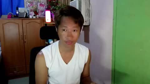 Snapshot of baggage00 chatting on June 10, 2026, 7:18 am baggage00 online show from June 10, 2026, 7:18 am