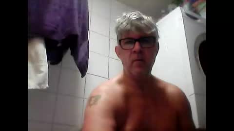 Snapshot of baggelina75 chatting on December 27, 2024, 9:50 am baggelina75 online show from December 27, 2024, 9:50 am