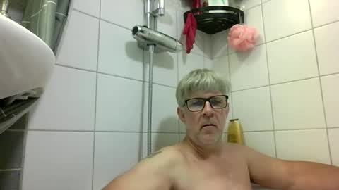 Snapshot of baggelina75 chatting on June 7, 2026, 4:00 pm baggelina75 online show from June 7, 2026, 4:00 pm