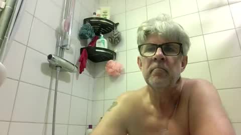 Snapshot of baggelina75 chatting on June 8, 2026, 6:41 pm baggelina75 online show from June 8, 2026, 6:41 pm