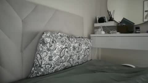 bagvag0 online show from March 7, 2026, 1:41 pm