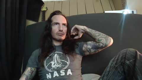 Bailey online show from February 21, 2025, 7:21 pm