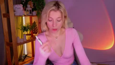 Snapshot of balerinacappuccino_ chatting on May 31, 2026, 6:09 pm Elly online show from May 31, 2026, 6:09 pm