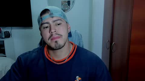 Snapshot of baltazardupont chatting on May 1, 2026, 9:58 am Andres - online show from May 1, 2026, 9:58 am