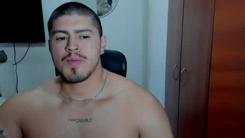 Snapshot of baltazardupont chatting on May 4, 2026, 2:02 pm Andres - online show from May 4, 2026, 2:02 pm