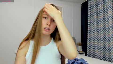 Kira online show from January 12, 2025, 6:49 pm