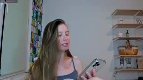 Kira online show from October 23, 2025, 9:24 pm