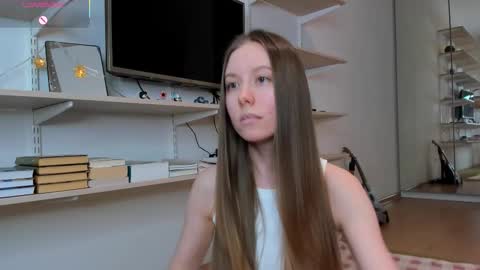 Kira online show from March 16, 2026, 5:13 am