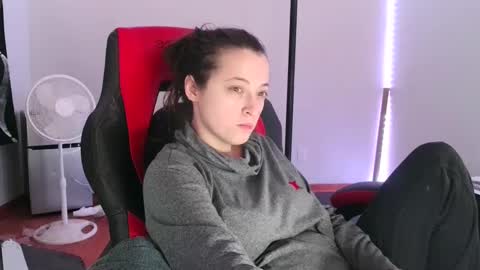 bambiboo8113 online show from February 11, 2025, 4:01 am