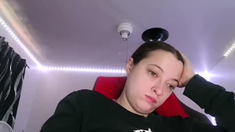 bambiboo8113 online show from February 22, 2025, 2:08 pm