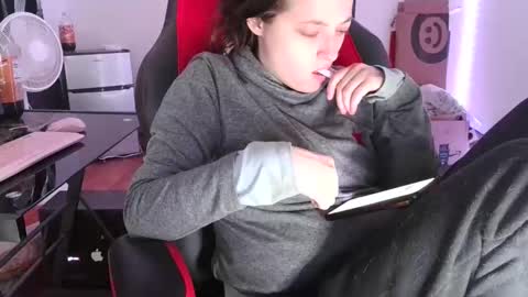 bambiboo8113 online show from February 25, 2025, 1:20 am