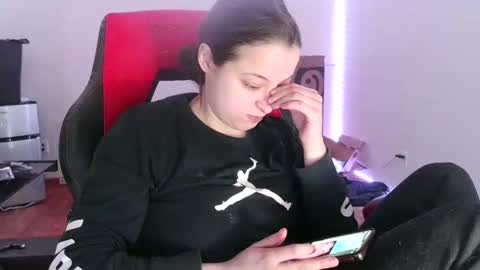 bambiboo8113 online show from March 10, 2025, 6:12 pm